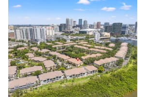 664 ARBOR LAKE LANE, TAMPA, FL 33602 - MLS#MFRTB8402687