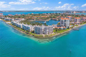 6105 Bahia Del Mar Cir #388, ST PETERSBURG