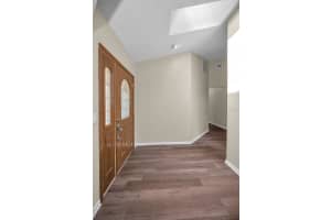 11279 OAKRIDGE TRAIL, SEMINOLE, FL 33772 Sold 09/12/25