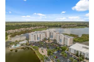 10530 BOARDWALK LOOP, LAKEWOOD RANCH, FL 34202 - MLS#MFRTB8402788