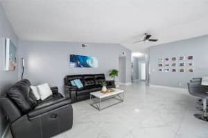 12351 CLOVERSTONE DRIVE, TAMPA, FL 33624 - MLS#MFRTB8402826