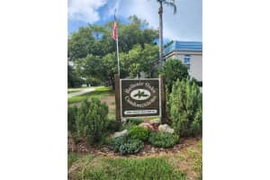 1975 W Bay Dr #304, LARGO