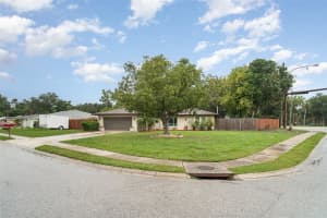 2847 INDIANWOOD DRIVE, SARASOTA, FL 34232 - MLS#MFRTB8402915