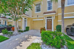 5623 Gaspar Oaks Dr, TAMPA