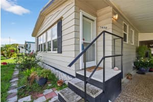 3850 SARAH DRIVE, WESLEY CHAPEL, FL 33543 - MLS#MFRTB8403072