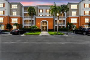 7903 Seminole Blvd #2203, SEMINOLE