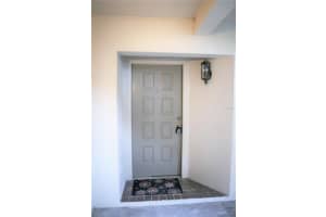 300 FLORIDA AVENUE, TARPON SPRINGS, FL 34689 - MLS#MFRTB8403153