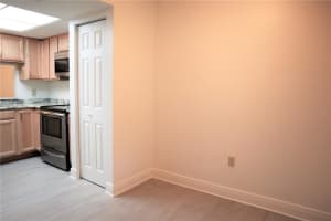 300 FLORIDA AVENUE, TARPON SPRINGS, FL 34689 - MLS#MFRTB8403153