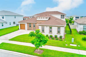 8717 SANDERS TREE LOOP, WESLEY CHAPEL, FL 33545 - MLS#MFRTB8403191