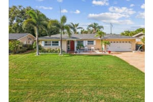 3750 Avocado Rd, LARGO
