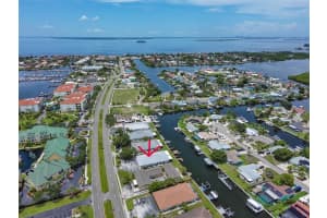 1041 APOLLO BEACH BOULEVARD, APOLLO BEACH, FL 33572 - MLS#MFRTB8403321