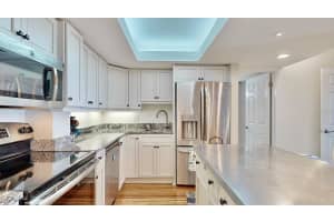 4900 BRITTANY DRIVE, ST PETERSBURG, FL 33715 - MLS#MFRTB8403404