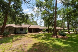 935 Ranch Rd, TARPON SPRINGS