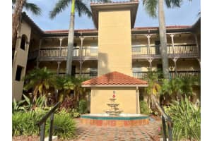 2400 Feather Sound Dr #935, CLEARWATER