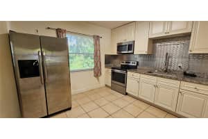 180 2ND STREET, LARGO, FL 33770 - MLS#MFRTB8403446