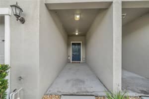 9736 PEMBROOKE PINES DRIVE, SUN CITY CENTER, FL 33573 - MLS#MFRTB8403525
