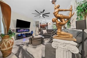 9736 PEMBROOKE PINES DRIVE, SUN CITY CENTER, FL 33573 - MLS#MFRTB8403525