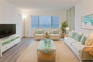 4525 COVE CIRCLE, ST PETERSBURG, FL 33708 - MLS#MFRTB8403546