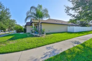12218 AVONDALE OAK PLACE, RIVERVIEW, FL 33578 - MLS#MFRTB8403567