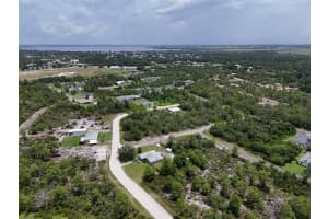 102 EDISON ROAD, LAKE PLACID, FL 33852 - MLS#MFRTB8403603