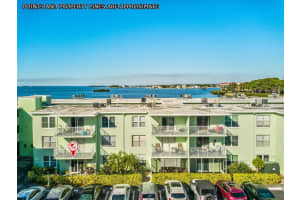 464 N Paula Dr #106, DUNEDIN