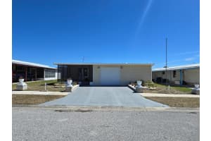 3906 SARAH DRIVE, WESLEY CHAPEL, FL 33543 - MLS#MFRTB8403737