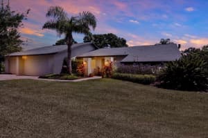 4323 MIDDLE LAKE DRIVE, TAMPA, FL 33624 - MLS#MFRTB8403777