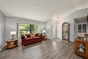 12014 LITTLEBERRY COURT, TAMPA, FL 33635 - MLS#MFRTB8403835