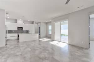 5206 FERN ROW LANE, TAMPA, FL 33611 - MLS#MFRTB8403846