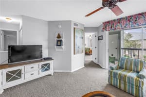 6916 STONES THROW CIRCLE, ST PETERSBURG, FL 33710 - MLS#MFRTB8403858