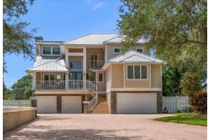 2016 Gulfview Dr, HOLIDAY