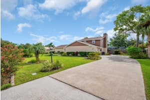 1303 ROCKWOOD DRIVE, BRANDON, FL 33510 - MLS#MFRTB8403883