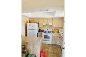 4007 ASHFORD GREEN PLACE, TAMPA, FL 33613 - MLS#MFRTB8403885