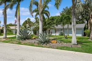 1304 63RD STREET, BRADENTON, FL 34209 - MLS#MFRTB8403931