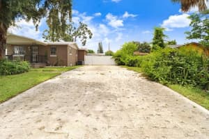 3008 PALMETTO STREET, TAMPA, FL 33623 - MLS#MFRTB8403941