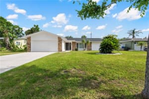 1720 Patlin Cir N, LARGO