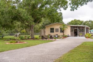 1727 30TH STREET, RUSKIN, FL 33570 - MLS#MFRTB8404212