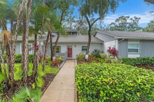 20 IRIS PLACE, OLDSMAR, FL 34677 Sold 09/12/25