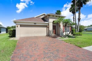 2027 RENSSELAER DRIVE, WESLEY CHAPEL, FL 33543 Sold 10/22/25
