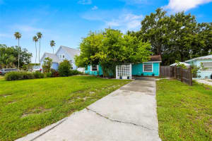 323 MIRA VISTA DRIVE, DUNEDIN, FL 34698 Sold 10/03/25