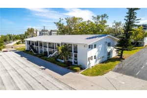 2950 WEST BAY DRIVE, BELLEAIR BLUFFS, FL 33770 - MLS#MFRTB8404432
