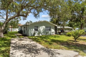 1819 Martin St, LARGO
