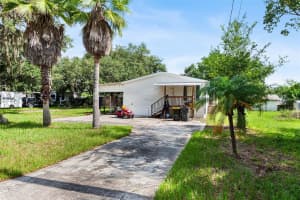 2912 FLETCHER AVE, LAKELAND, FL 33803 - MLS#MFRTB8404541