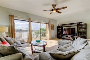 135 92ND AVENUE, TREASURE ISLAND, FL 33706 - MLS#MFRTB8404556