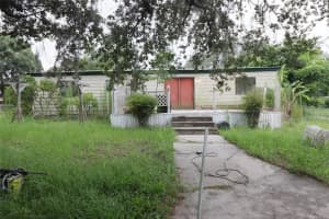 40711 CREST LANE, EUSTIS, FL 32736 Sold 09/05/25