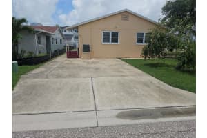 175 174TH TERRACE DRIVE, REDINGTON SHORES, FL 33708 - MLS#MFRTB8404683