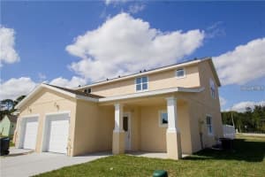 669 Lake Shore Pkwy, DAVENPORT