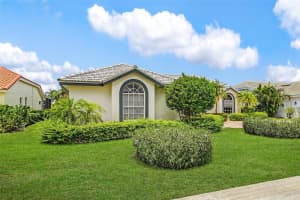 28480 ROCHESTER COURT, BONITA SPRINGS, FL 34135 - MLS#MFRTB8404815