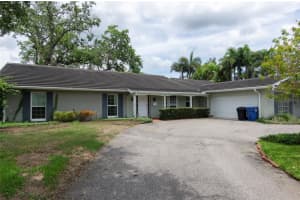 3275 Walnut St Ne, ST PETERSBURG