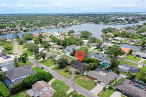 3275 WALNUT STREET, ST PETERSBURG, FL 33704 - MLS#MFRTB8404900